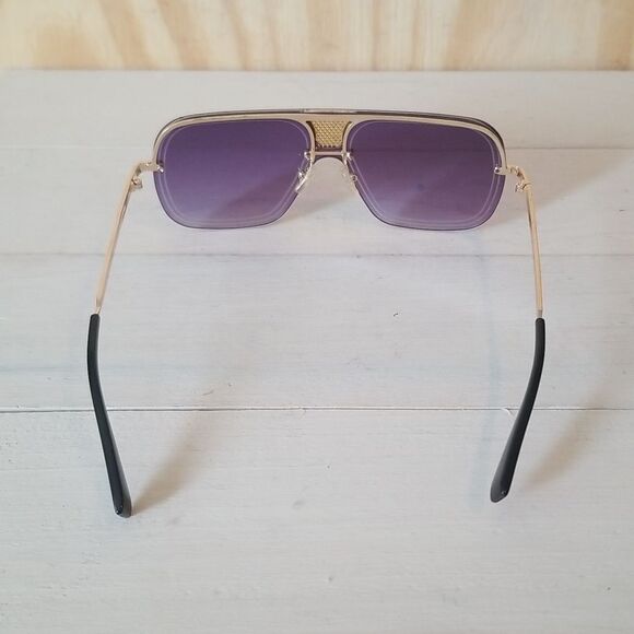 Hi Fashion Purple Sunglasses with Gold Accents Unisex - Picture 3 of 10